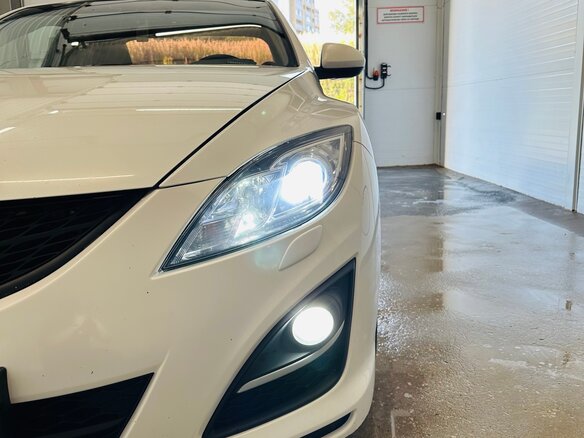 2011 Mazda 6 II (GH) Рестайлинг, белый - вид 5