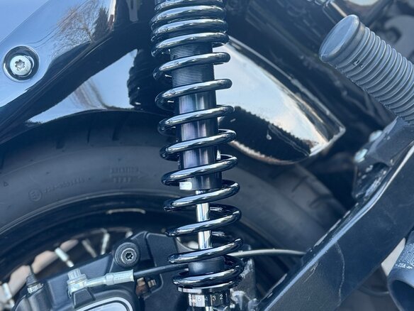 2010 Harley-Davidson Dyna Wide Glide, чёрный, 870000 рублей - вид 9