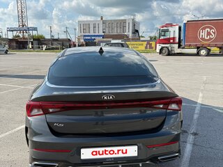 2020 Kia K5 III, серый, 2590000 рублей, вид 3