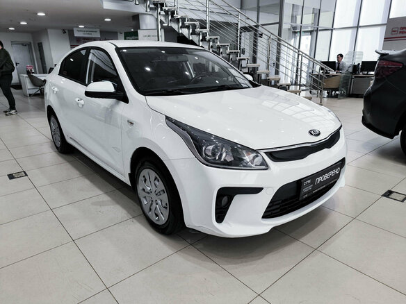 2020 Kia Rio IV, белый, 1220000 рублей - вид 2