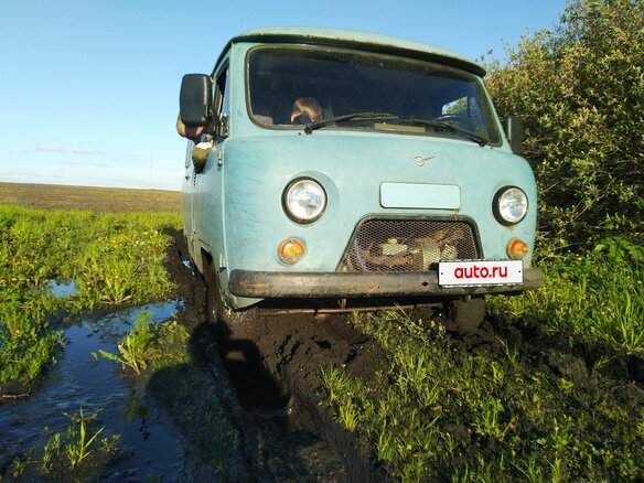 2000 УАЗ 3741, голубой, 240000 рублей - вид 2