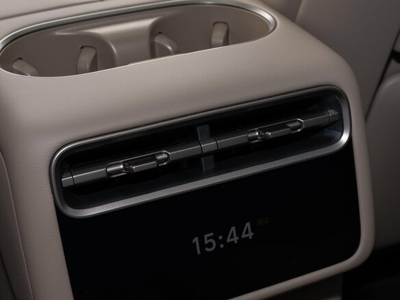 2026 Li Auto (Lixiang) L9 II, серый - вид 24
