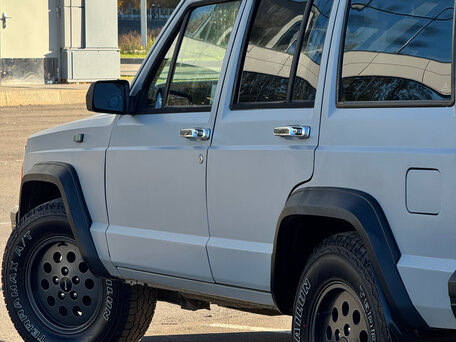 1994 Jeep Cherokee II (XJ), серый, 970000 рублей, вид 4