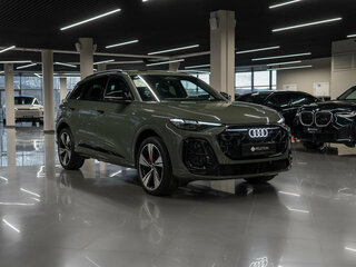 2026 Audi Q5 45 TFSI III (GU), зелёный, 7180000 рублей, вид 2