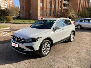 2021 Volkswagen Tiguan II Рестайлинг, белый, 3690000 рублей, вид 2