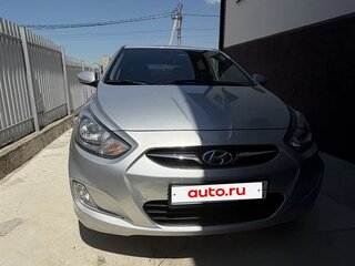 2012 Hyundai Solaris I, серебристый, 1000000 рублей, вид 1