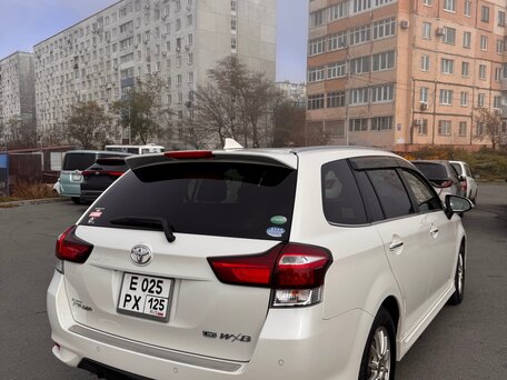 2017 Toyota Corolla Fielder XI (E160, E170) Рестайлинг 2, белый, 1490000 рублей, вид 4