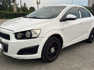 2012 Chevrolet Aveo II, белый, 500000 рублей, вид 1