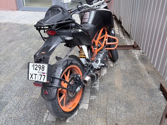 2013 KTM 390 Duke, чёрный, 350000 рублей - вид 2