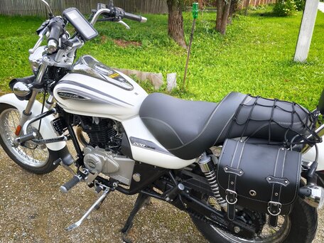 2023 Bajaj Avenger, белый, 169000 рублей, вид 5