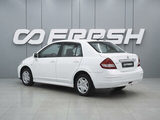 2013 Nissan Tiida I Рестайлинг, белый, 700000 рублей, вид 2