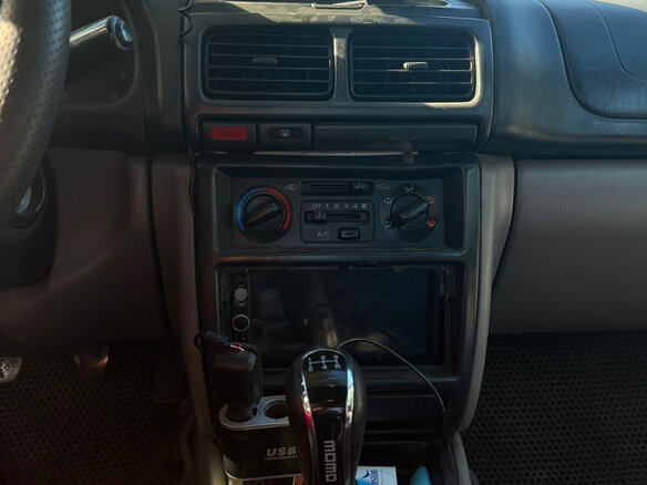 1999 Subaru Impreza I, белый - вид 5