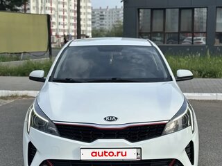 2020 Kia Rio IV Рестайлинг, белый, 1750000 рублей, вид 2