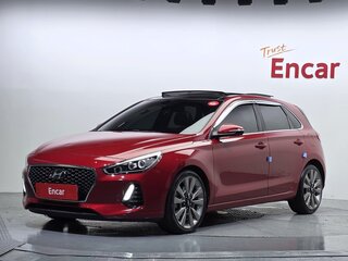 2017 Hyundai i30 III, красный, 1305000 рублей, вид 1