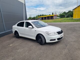 2011 Skoda Octavia II (A5) Рестайлинг, белый, 560000 рублей, вид 5