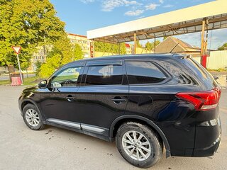 2015 Mitsubishi Outlander III Рестайлинг 2, чёрный, 1350000 рублей, вид 5