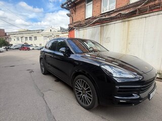 2020 Porsche Cayenne III, чёрный, 9350000 рублей, вид 4