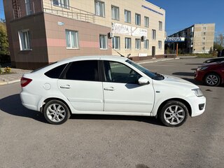 2015 Lada (ВАЗ) Granta I, белый, 525000 рублей, вид 3