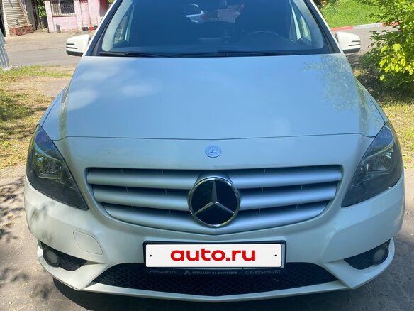 2014 Mercedes-Benz B-Класс 180 II (W246), белый, 1300000 рублей