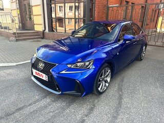 2018 Lexus IS 300 III Рестайлинг, синий, 3950000 рублей, вид 4