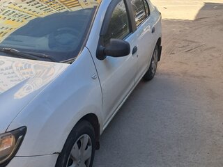 2015 Renault Logan II, белый, 450000 рублей, вид 2