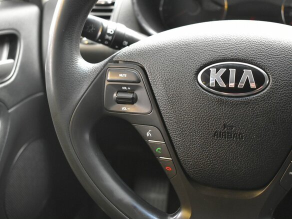 2017 Kia Cerato III Рестайлинг (Classic), чёрный, 967000 рублей - вид 17