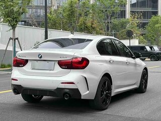 2023 BMW 1 серии 120i III (F52) Рестайлинг, белый, 1630000 рублей, вид 4