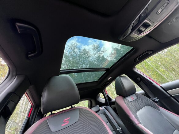 2023 Geely Coolray I, красный - вид 18