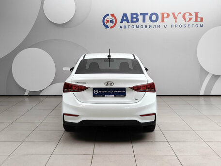 2018 Hyundai Solaris II, белый, 1037000 рублей, вид 4