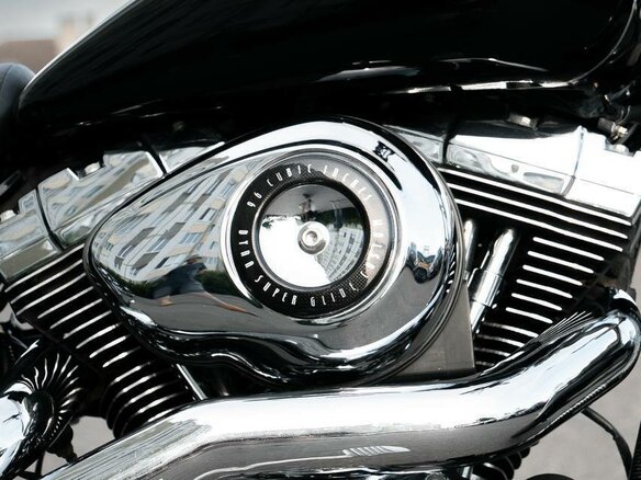 2013 Harley-Davidson Dyna Glide Custom, чёрный, 650000 рублей - вид 6