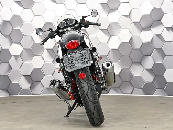 2012 Moto Guzzi V 7, чёрный - вид 5