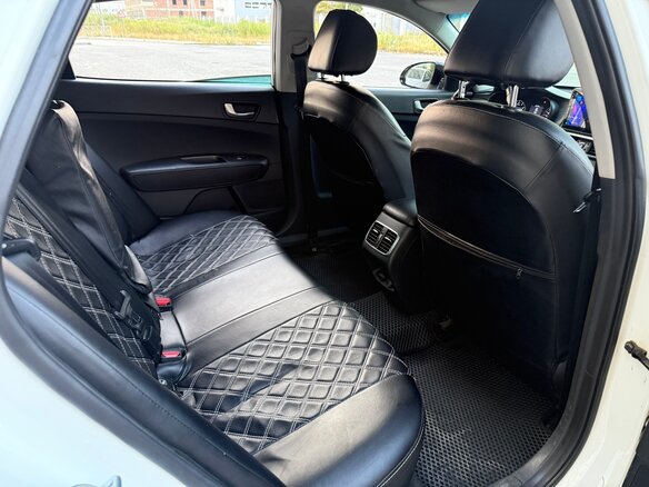 2019 Kia Optima IV Рестайлинг, белый, 1350000 рублей - вид 7