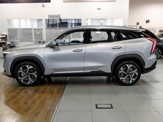 2026 Geely Atlas II, серебристый, 3449990 рублей, вид 2