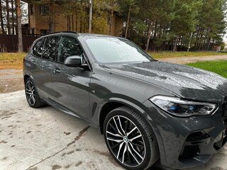 2022 BMW X5 40d IV (G05/G18), серый, 9100000 рублей, вид 4
