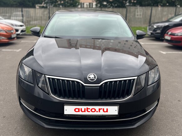 2018 Skoda Octavia III (A7) Рестайлинг, чёрный, 1450000 рублей