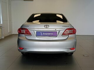 2011 Toyota Corolla X (E140, E150) Рестайлинг, серебристый, 840000 рублей, вид 5