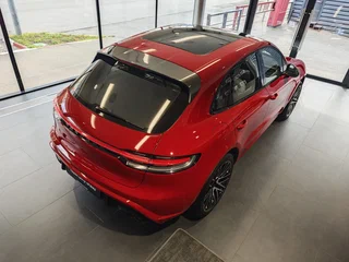 2026 Porsche Macan I Рестайлинг 2, красный, 14990000 рублей, вид 3