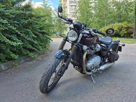 2018 Triumph Bonneville Bobber, чёрный, 1300000 рублей, вид 1