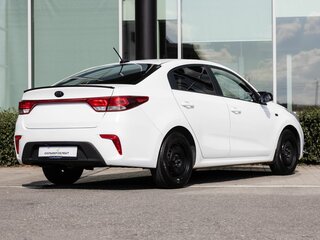 2019 Kia Rio IV, белый, 1220000 рублей, вид 2