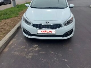 2015 Kia Ceed II Рестайлинг, белый, 1350000 рублей, вид 1