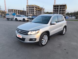 2012 Volkswagen Tiguan I Рестайлинг, серебристый, 1250000 рублей, вид 1