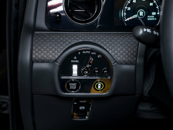 2023 Rolls-Royce Ghost Black Badge II (Series I), чёрный, 35000000 рублей - вид 25