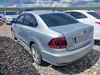 2016 Volkswagen Polo V Рестайлинг, серебристый, 775285 рублей, вид 3