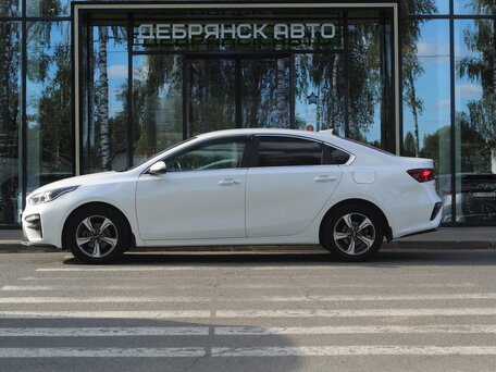 2020 Kia Cerato IV, белый, 2100000 рублей, вид 2