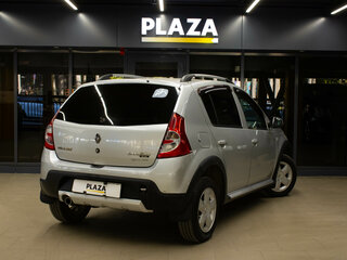 2014 Renault Sandero I, серебристый, 1000000 рублей, вид 4