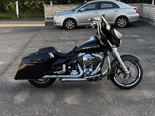 2014 Harley-Davidson Street Glide, чёрный, 1110000 рублей, вид 2