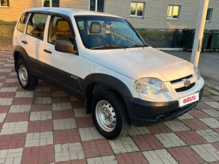 2018 Chevrolet Niva I Рестайлинг, белый, 730000 рублей, вид 1