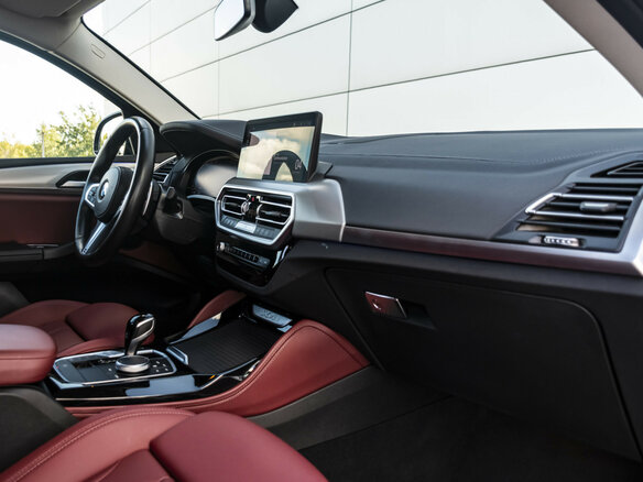 2022 BMW X4 25i II (G02) Рестайлинг, чёрный, 5549000 рублей - вид 13