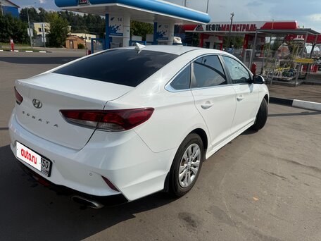 2019 Hyundai Sonata VII (LF) Рестайлинг, белый, 1490000 рублей, вид 2