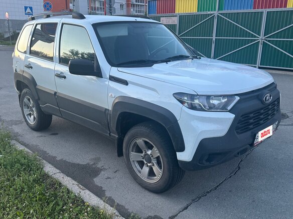 2023 Lada (ВАЗ) Niva Travel I, белый, 1010000 рублей